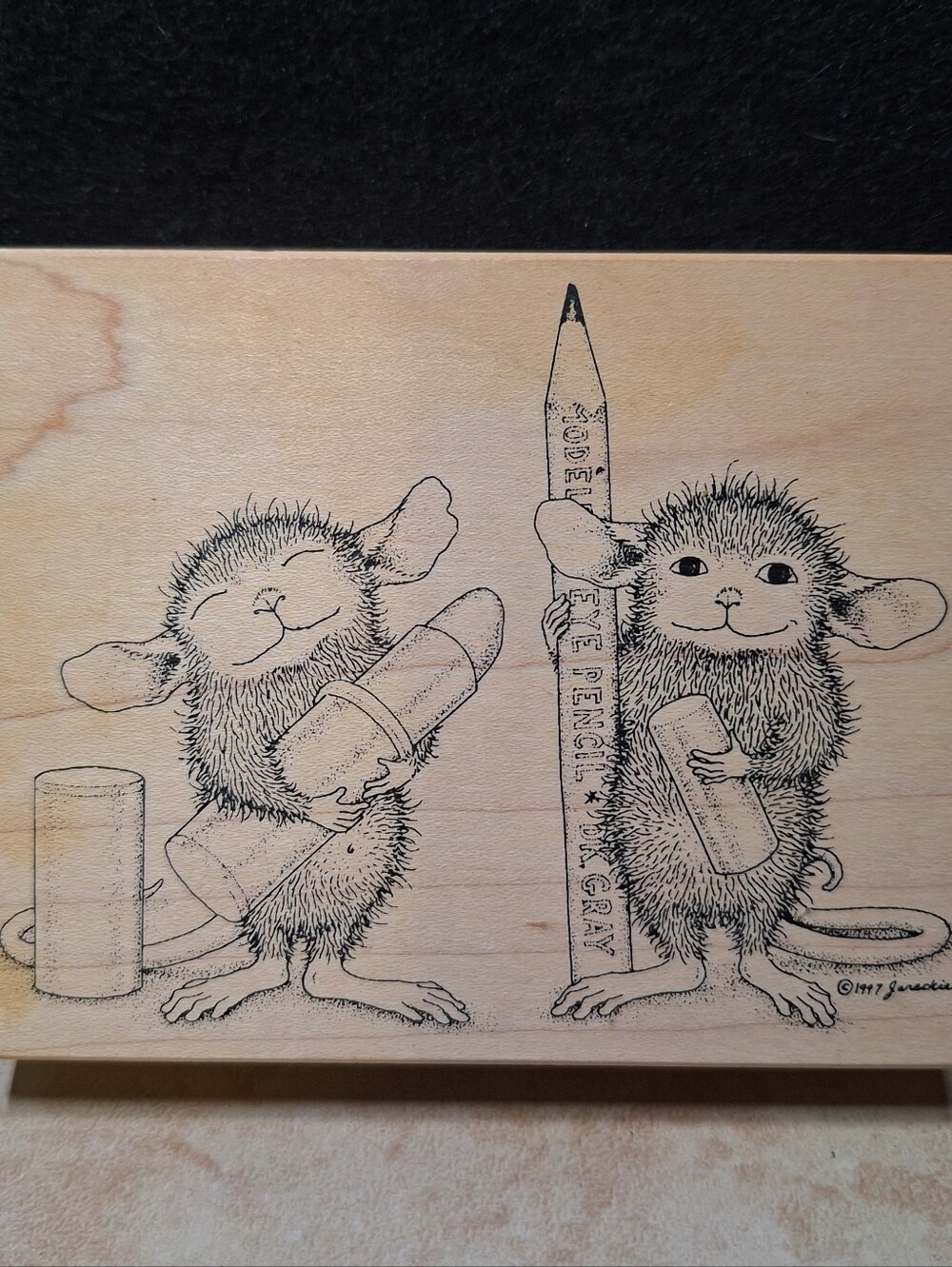 House Mouse Designs 1997 Wooden Block Stamp Eye Pencil & Lipstick Ready #HM 211 - Picture 2 of 7